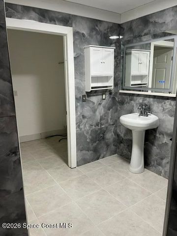41 N Orlando Avenue 201, Cocoa Beach, FL 32931