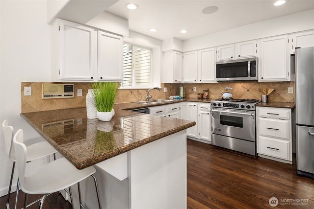 9215 Odin Way, Bothell, WA 98011