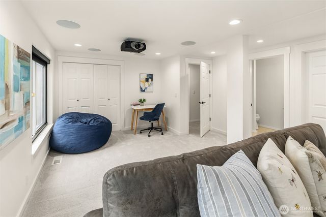 9215 Odin Way, Bothell, WA 98011