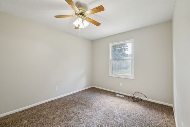 930 Emma Avenue, Des Moines, IA 50315