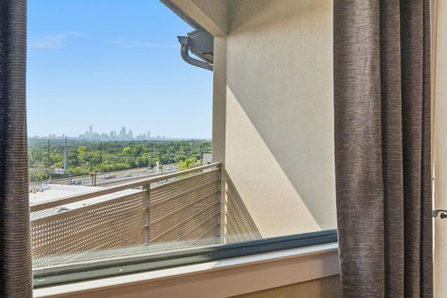 6533 E Hill DR 5, Austin, TX 78731