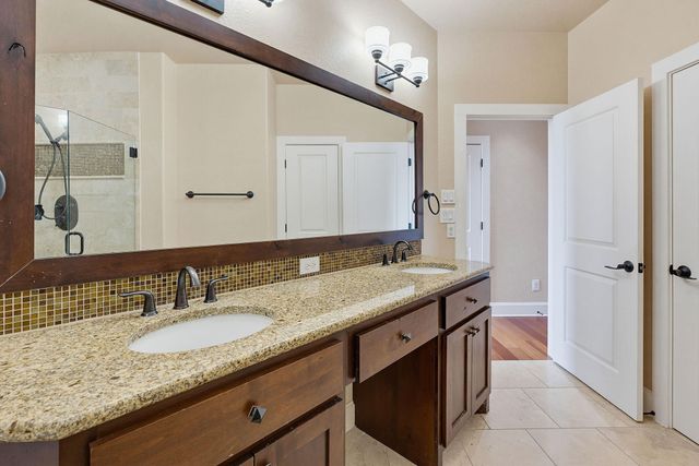 6533 E Hill DR 5, Austin, TX 78731