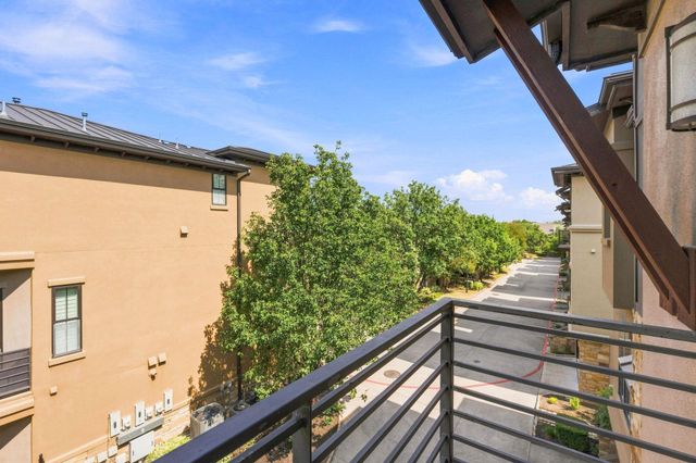 6533 E Hill DR 5, Austin, TX 78731