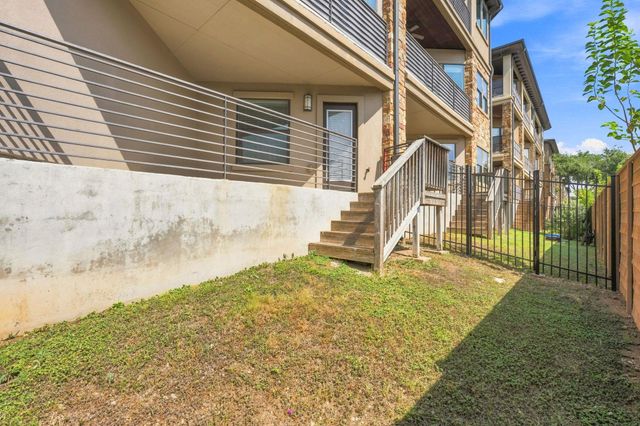 6533 E Hill DR 5, Austin, TX 78731