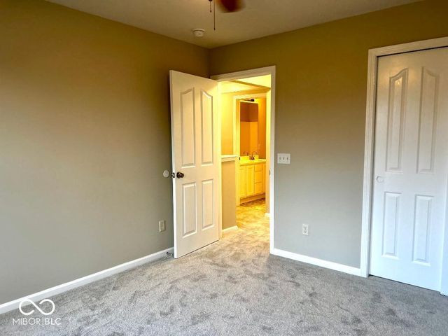 11842 Wedgeport Lane, Fishers, IN 46037