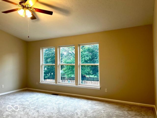 11842 Wedgeport Lane, Fishers, IN 46037