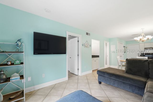 45 Folly Field Rd Apt 21E, Hilton Head Island, SC 29928