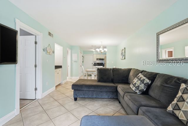 45 Folly Field Rd Apt 21E, Hilton Head Island, SC 29928