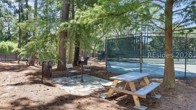 45 Folly Field Rd Apt 21E, Hilton Head Island, SC 29928