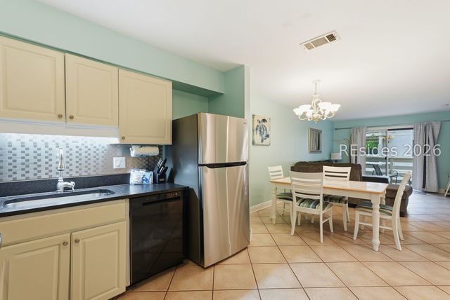 45 Folly Field Rd Apt 21E, Hilton Head Island, SC 29928