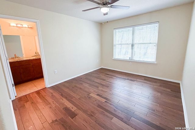 220 Hansford St, San Antonio, TX 78210