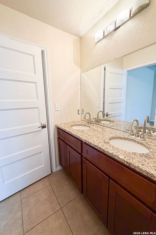 220 Hansford St, San Antonio, TX 78210