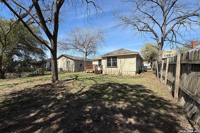 220 Hansford St, San Antonio, TX 78210