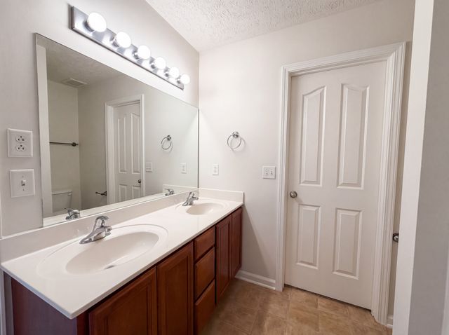 1971 Odessa Ave, Murfreesboro, TN 37128