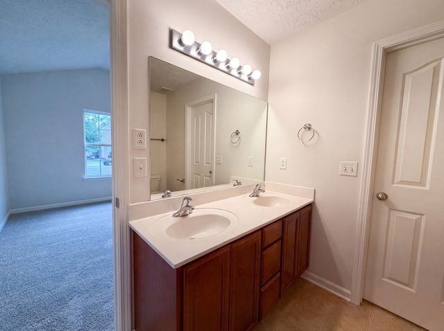 1971 Odessa Ave, Murfreesboro, TN 37128