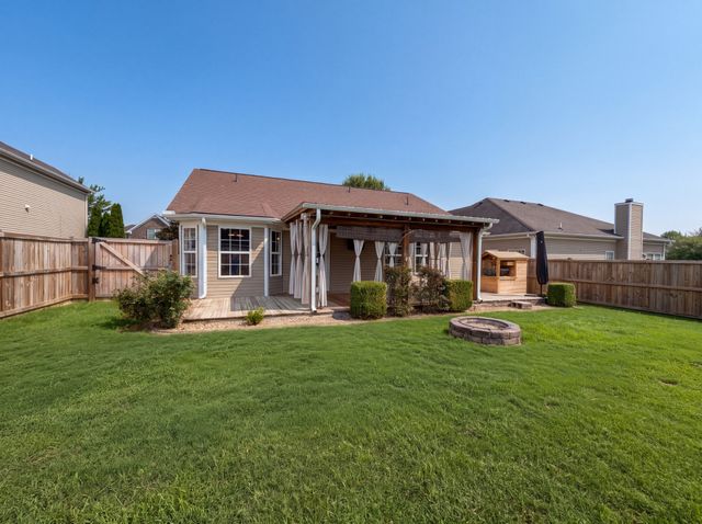 1971 Odessa Ave, Murfreesboro, TN 37128
