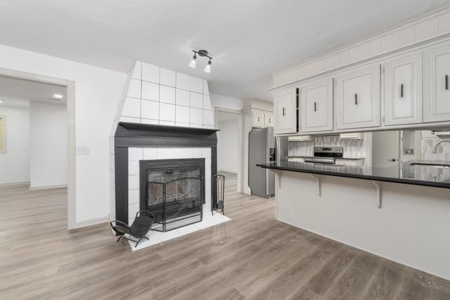 218 W Aaron Dr, Andover, KS 67002