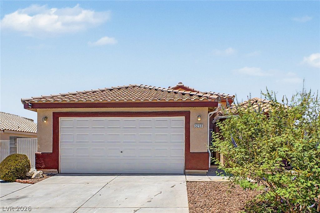 5233 Madison Stone Street, North Las Vegas, NV 89081 — photo 2