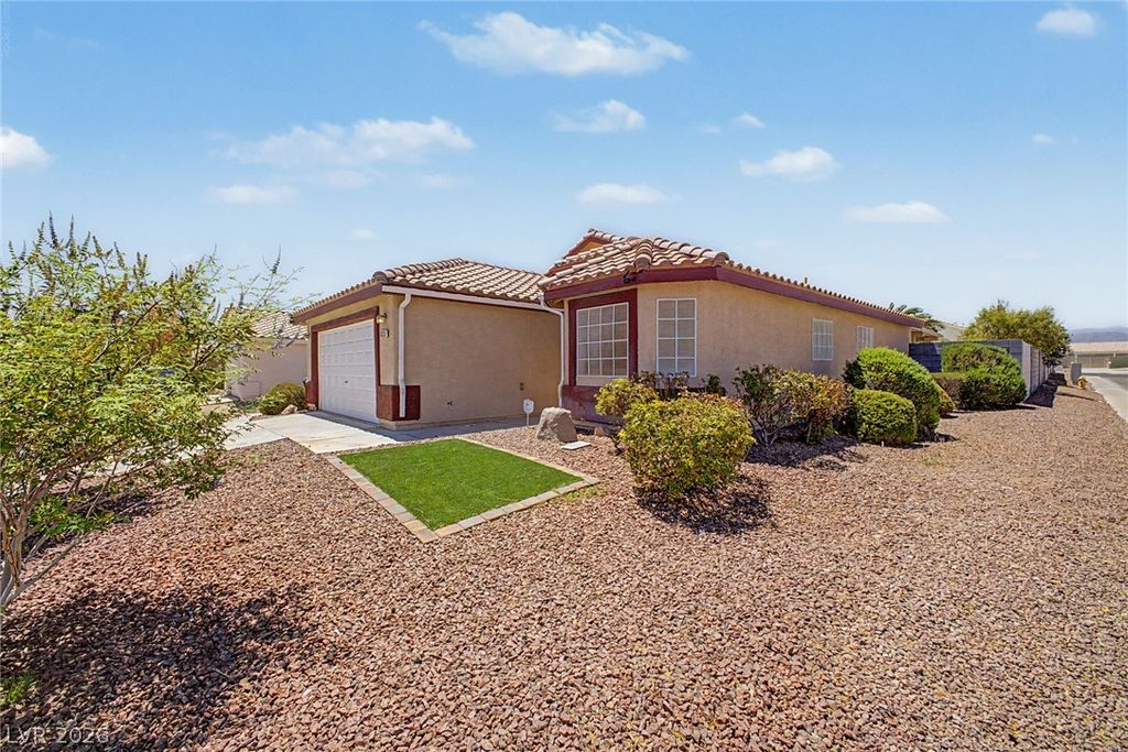 5233 Madison Stone Street, North Las Vegas, NV 89081 — photo 5