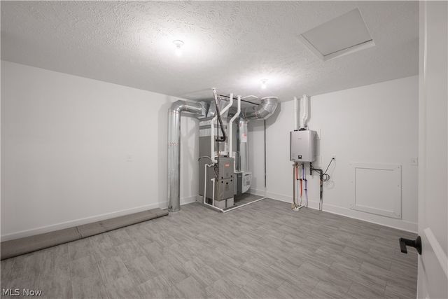 773 Rock Harbor, Avon Lake, OH 44012