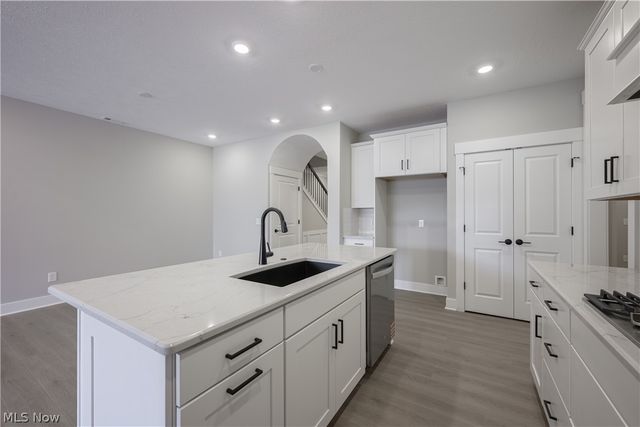 773 Rock Harbor, Avon Lake, OH 44012