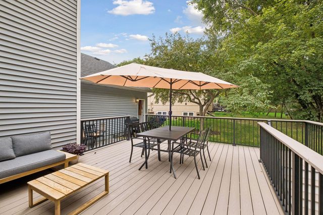 4747 Burr Oak Street, Eagan, MN 55122