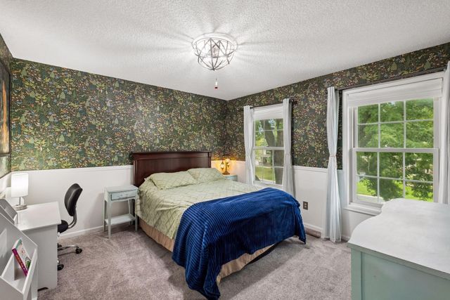 4747 Burr Oak Street, Eagan, MN 55122