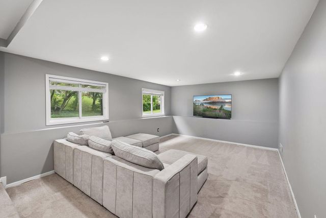 4747 Burr Oak Street, Eagan, MN 55122
