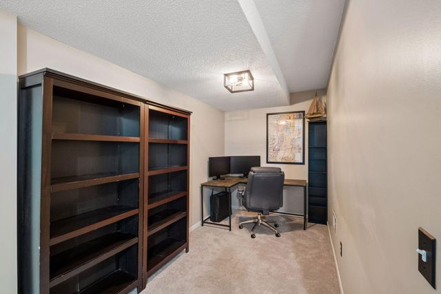 4747 Burr Oak Street, Eagan, MN 55122