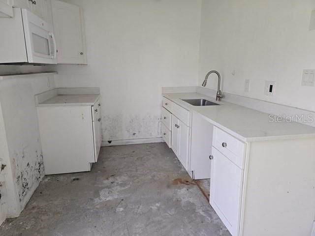 3615 HIGEL AVENUE, Sarasota, FL 34242