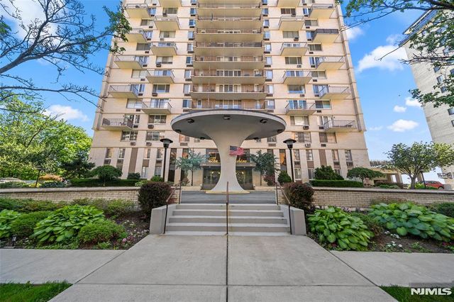 160 Overlook Avenue 2C, Hackensack, NJ 07601