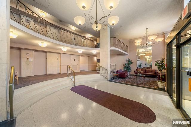 160 Overlook Avenue 2C, Hackensack, NJ 07601