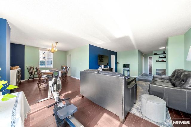 160 Overlook Avenue 2C, Hackensack, NJ 07601