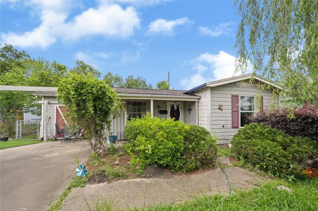 2107 Norman Street, Pasadena, TX 77506