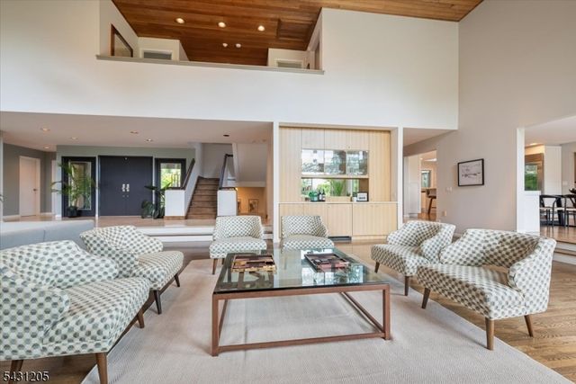 39 Eagle Nest Rd, Morris Twp., NJ 07960
