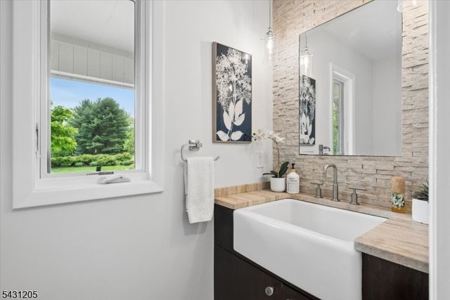 39 Eagle Nest Rd, Morris Twp., NJ 07960