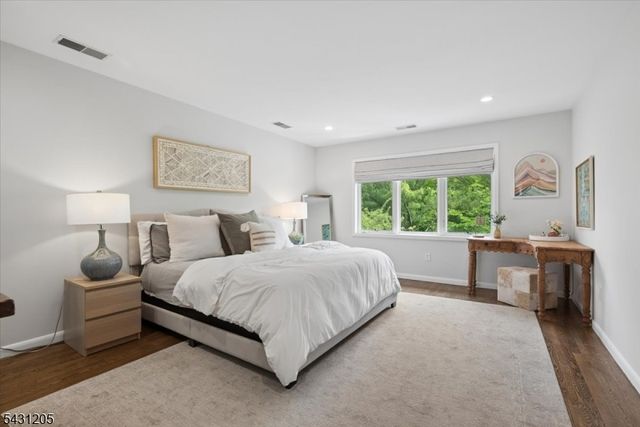 39 Eagle Nest Rd, Morris Twp., NJ 07960