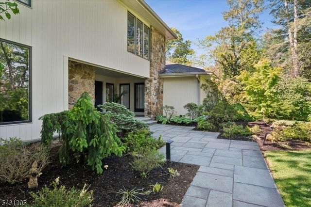 39 Eagle Nest Rd, Morris Twp., NJ 07960