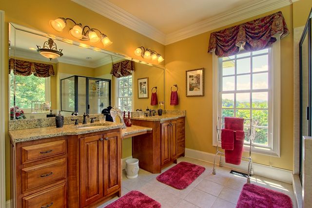 299 Old Homestead Lane, Hayesville, NC 28904