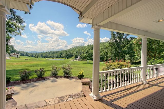 299 Old Homestead Lane, Hayesville, NC 28904