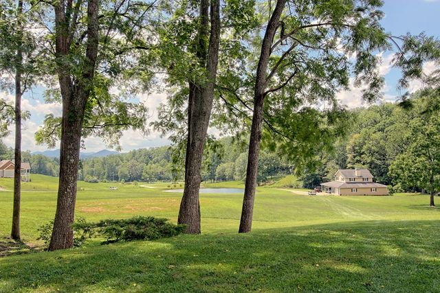 299 Old Homestead Lane, Hayesville, NC 28904