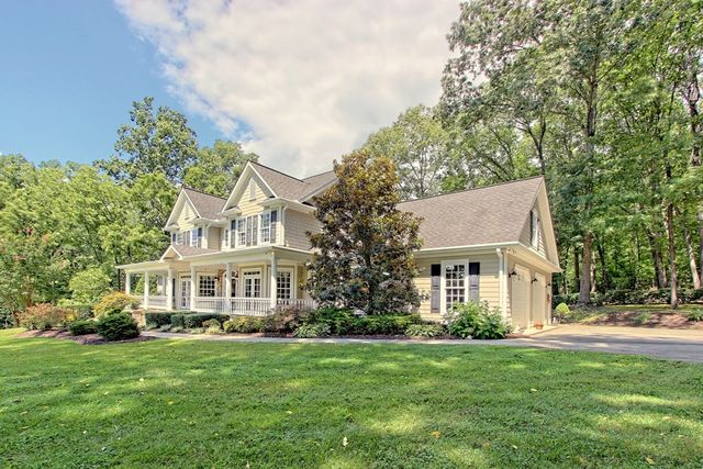 299 Old Homestead Lane, Hayesville, NC 28904