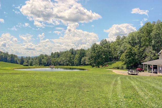 299 Old Homestead Lane, Hayesville, NC 28904