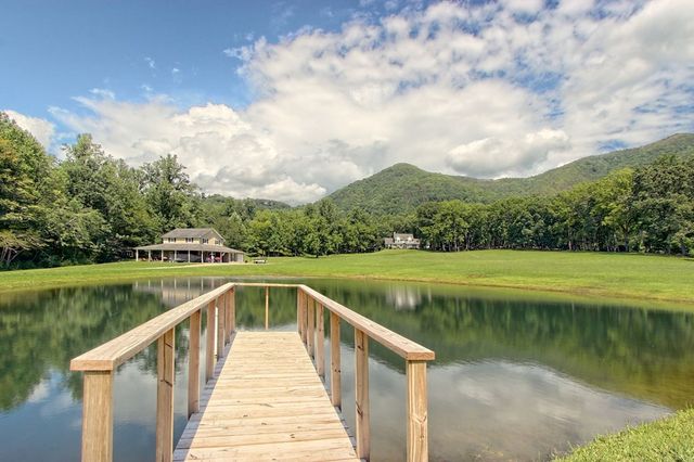 299 Old Homestead Lane, Hayesville, NC 28904