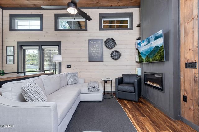 984 Goose Gap Road # 9, Sevierville, TN 37876
