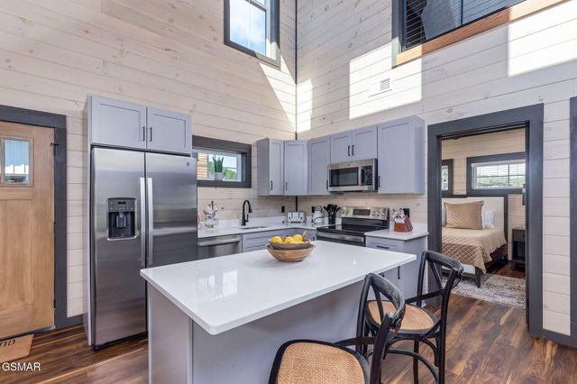 984 Goose Gap Road # 9, Sevierville, TN 37876
