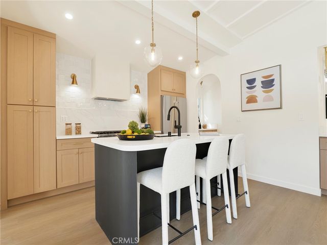 17156 Bullock, Encino, CA 91316