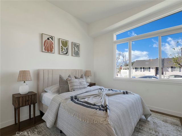 17156 Bullock, Encino, CA 91316