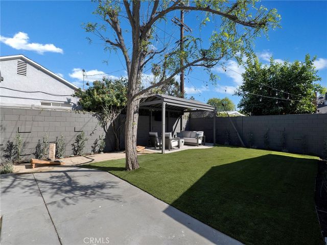 17156 Bullock, Encino, CA 91316