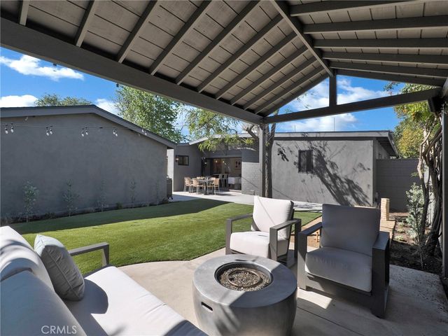 17156 Bullock, Encino, CA 91316